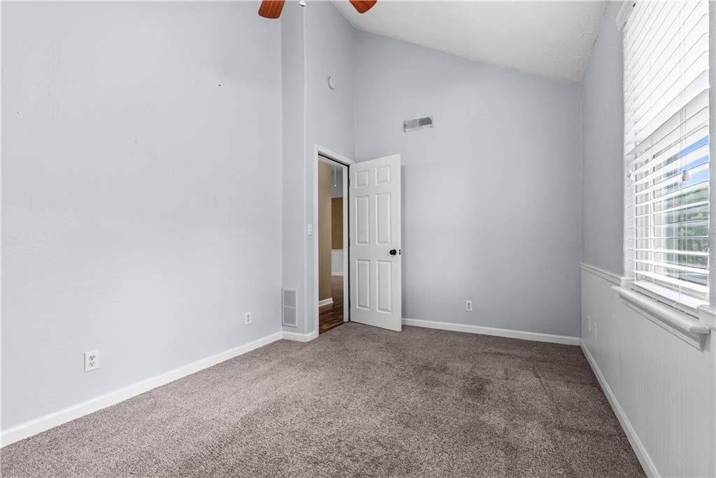 202 E Kirby Road — photo 19