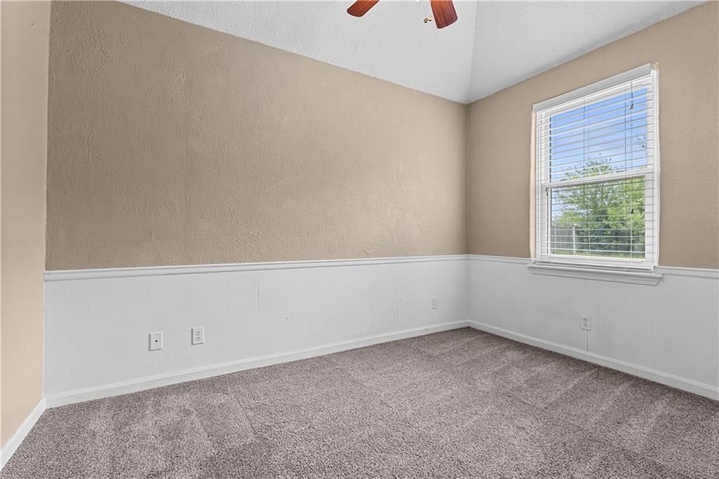 202 E Kirby Road — photo 21