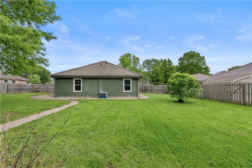202 E Kirby Road — photo 28