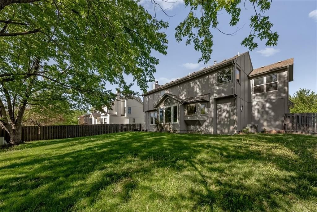 15216 Woodson Street — photo 36