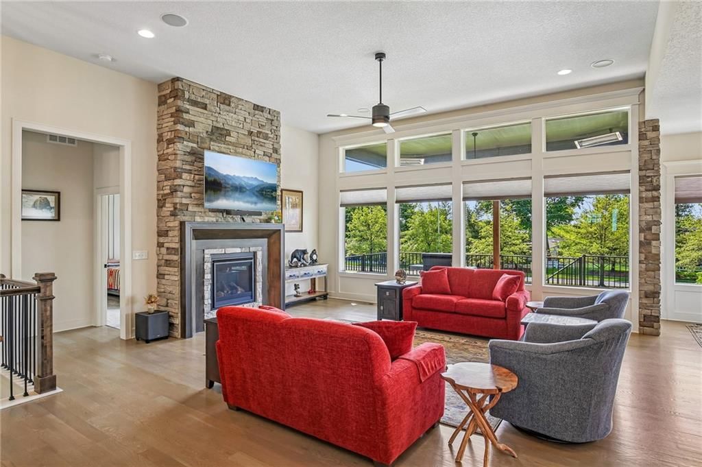 3121 SW Merriam Drive — photo 3