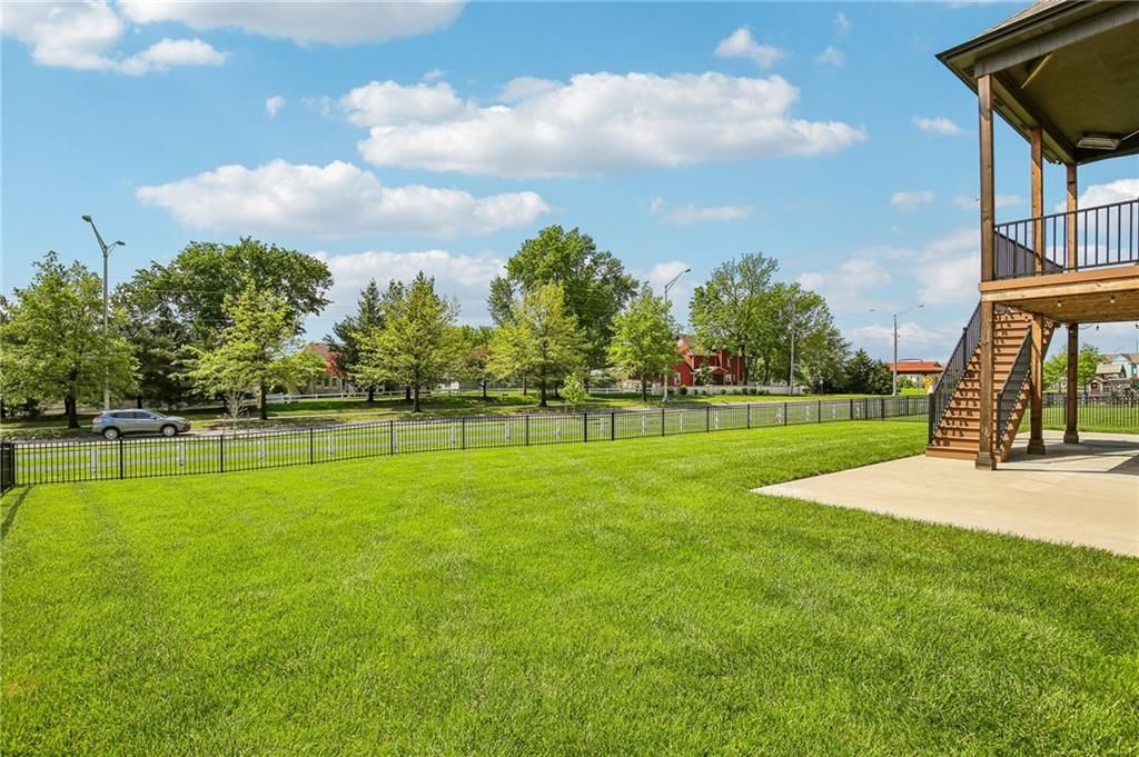 3121 SW Merriam Drive — photo 34