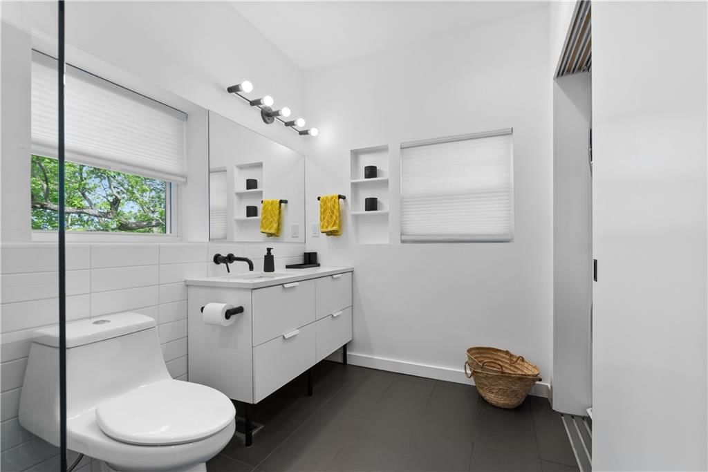 4136 CHARLOTTE Street — photo 27