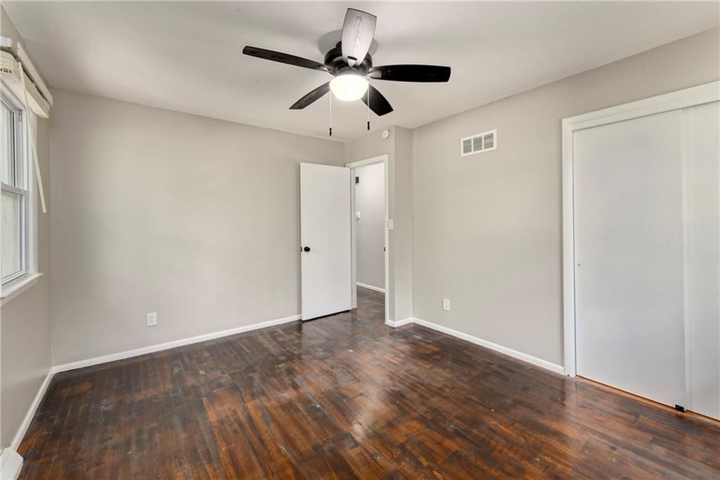 8746 N Troost Avenue — photo 11