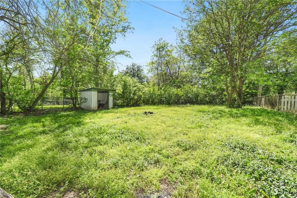 8746 N Troost Avenue — photo 25