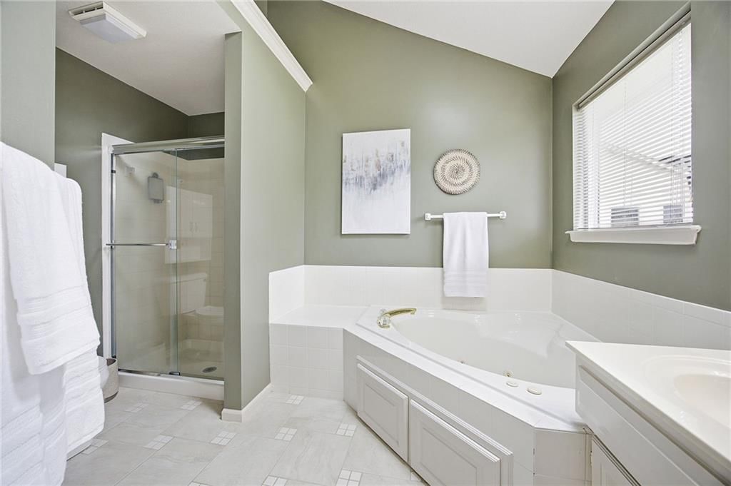 12204 Cherry Street — photo 19