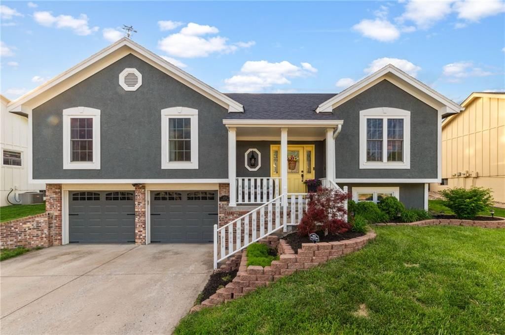 1712 Welleslay Lane, Liberty, MO