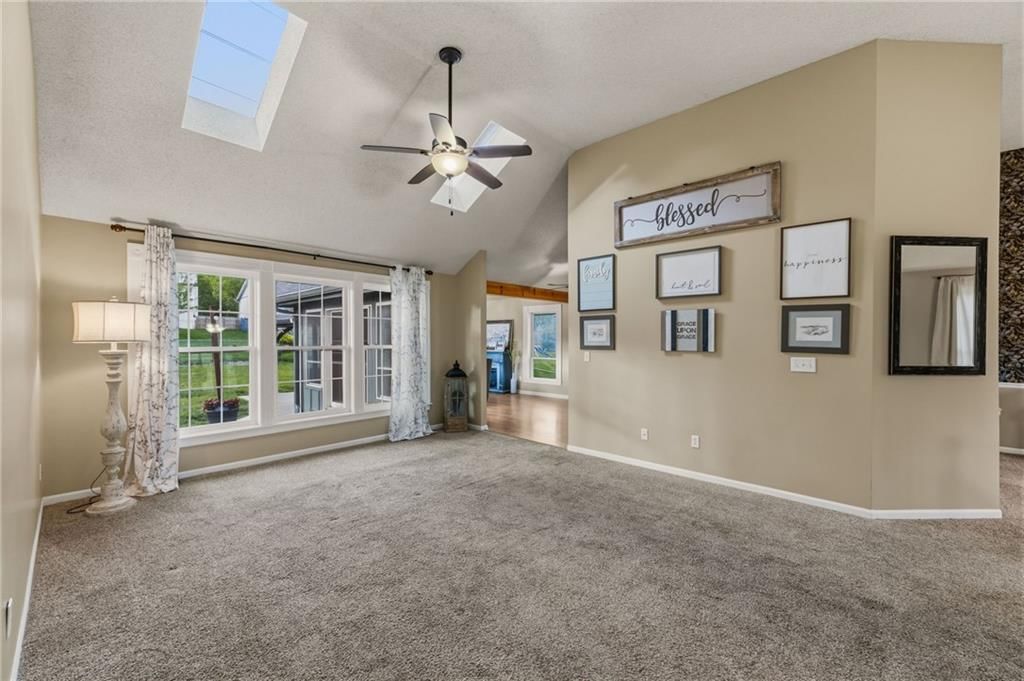 1712 Welleslay Lane — photo 3