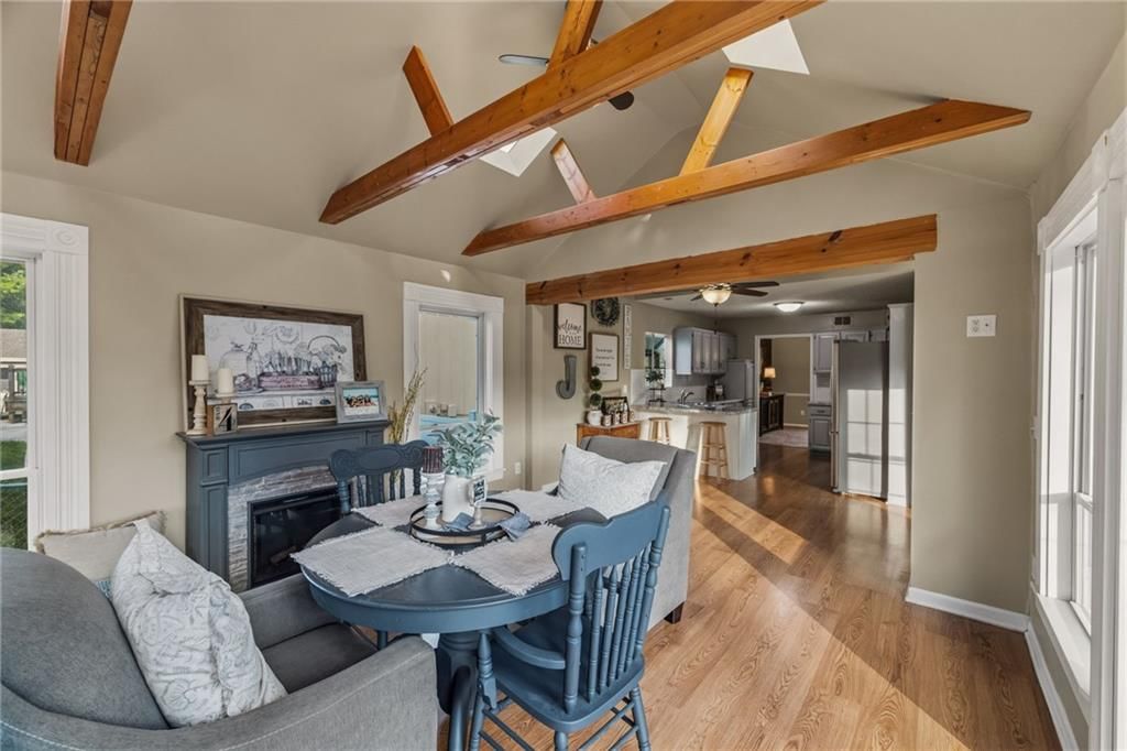 1712 Welleslay Lane — photo 4