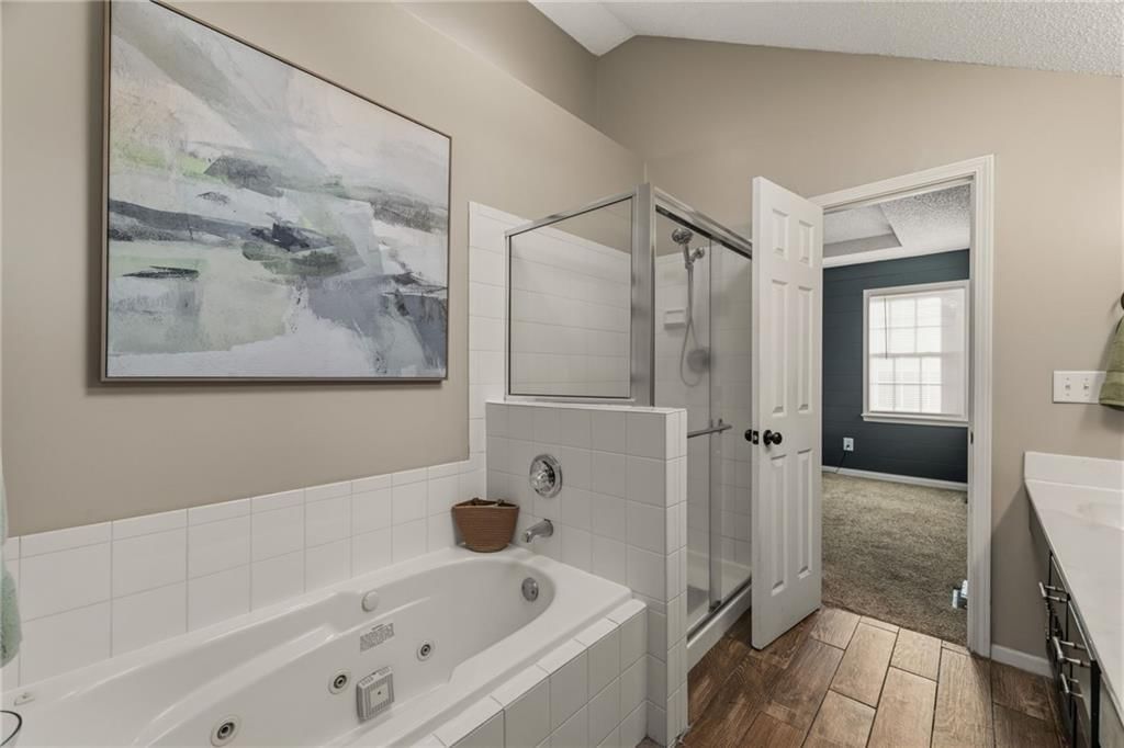 1712 Welleslay Lane — photo 10