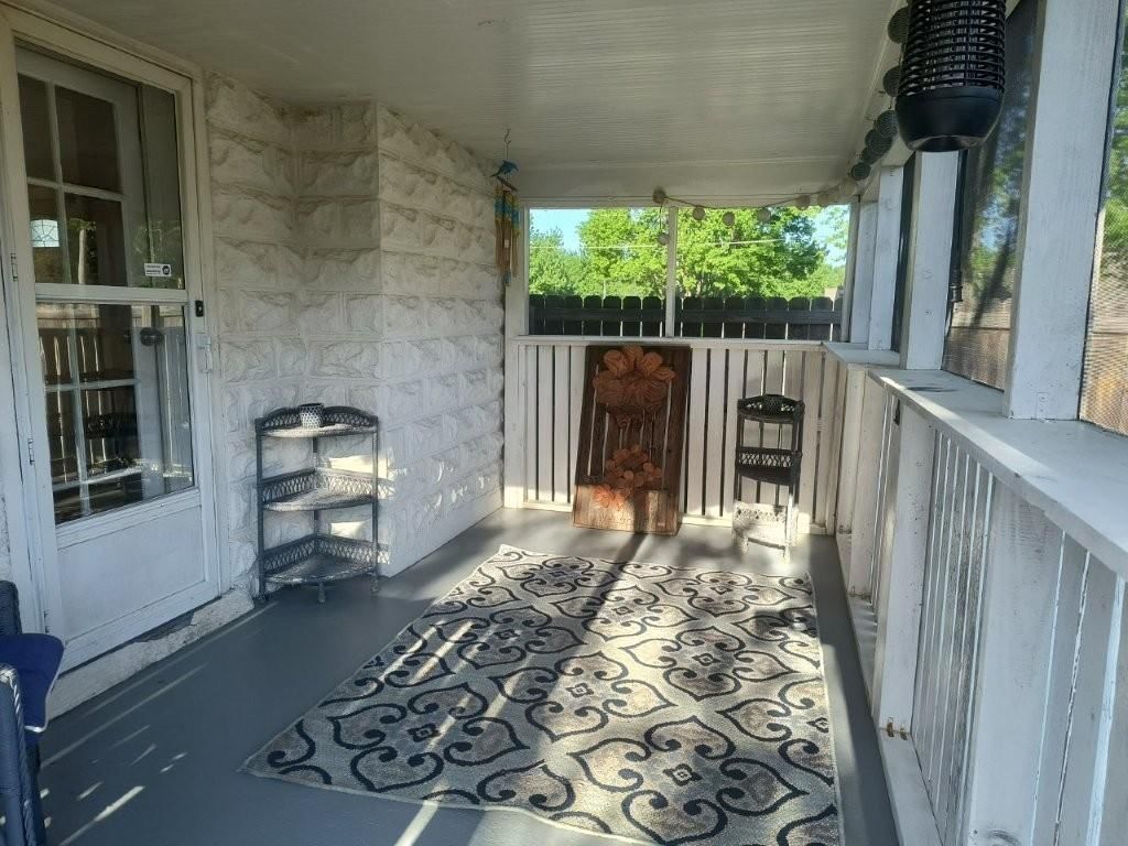 1005 S Forest Avenue — photo 6