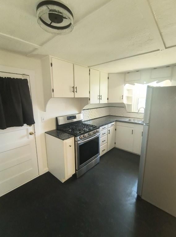 1005 S Forest Avenue — photo 13
