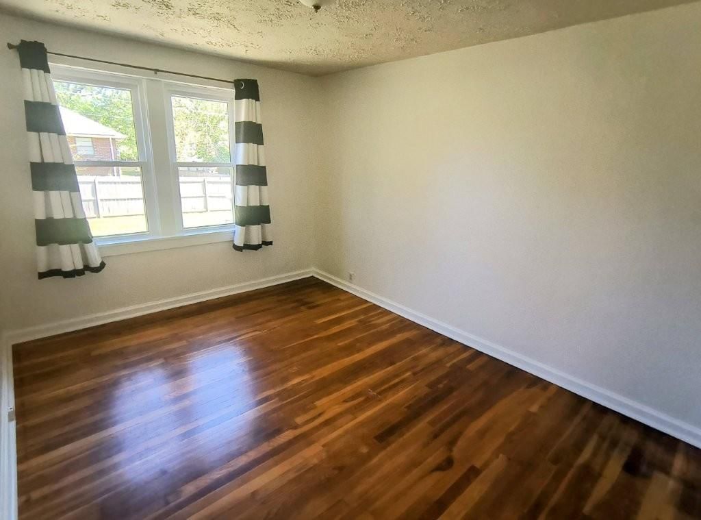 1005 S Forest Avenue — photo 16