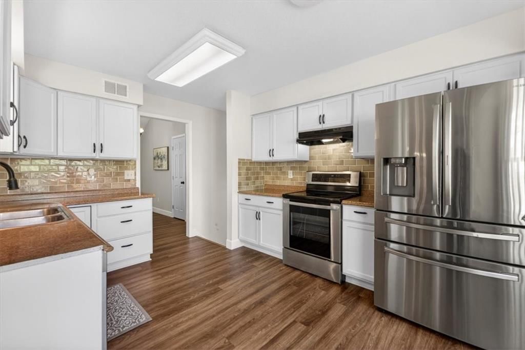 9100 W 49th Street — photo 5