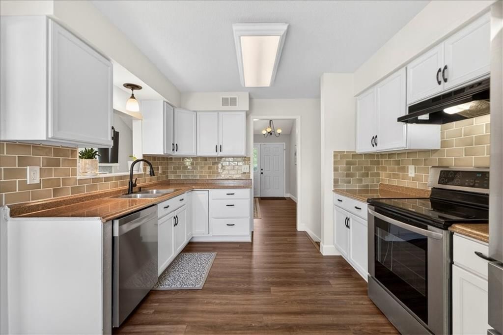 9100 W 49th Street — photo 32