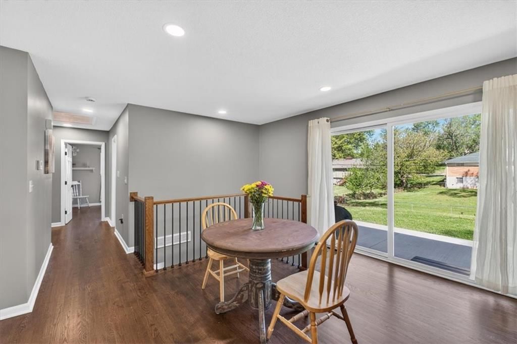 7810 NW Bluegrass Drive — photo 13