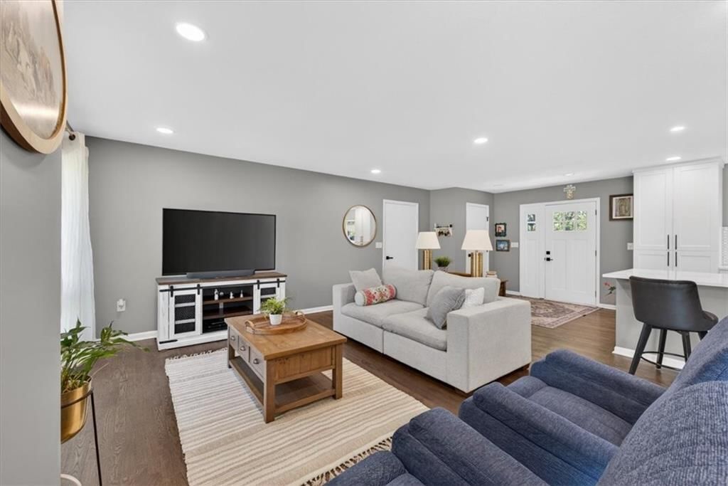 7810 NW Bluegrass Drive — photo 15