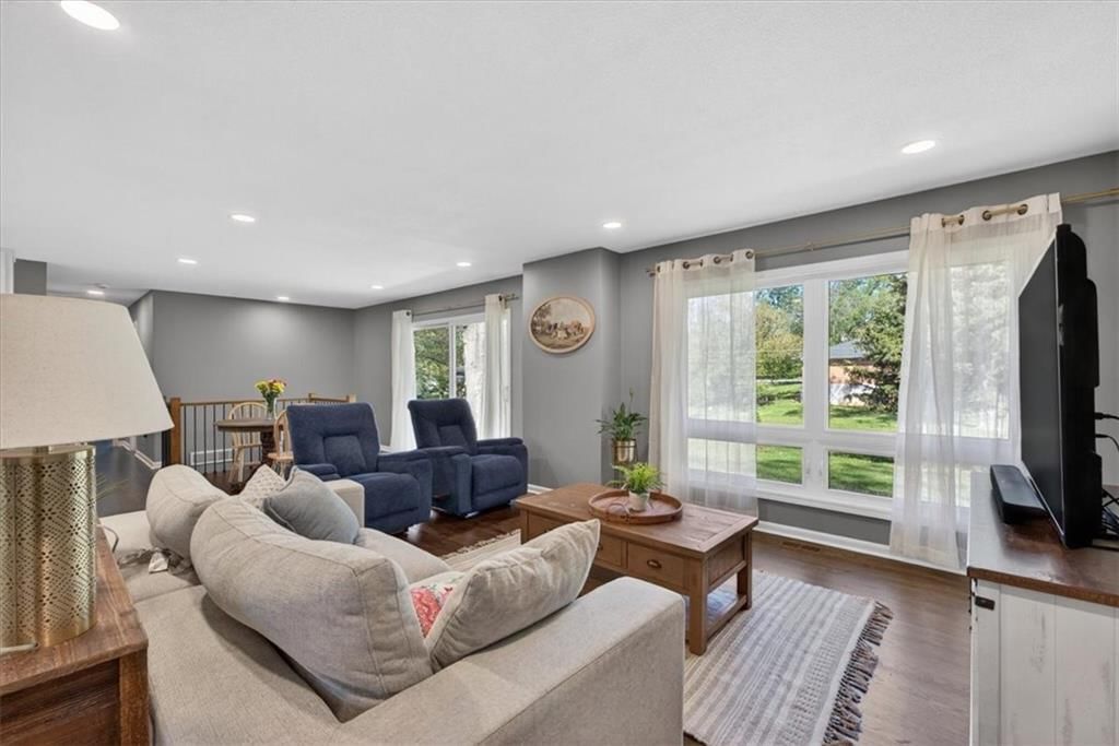 7810 NW Bluegrass Drive — photo 16