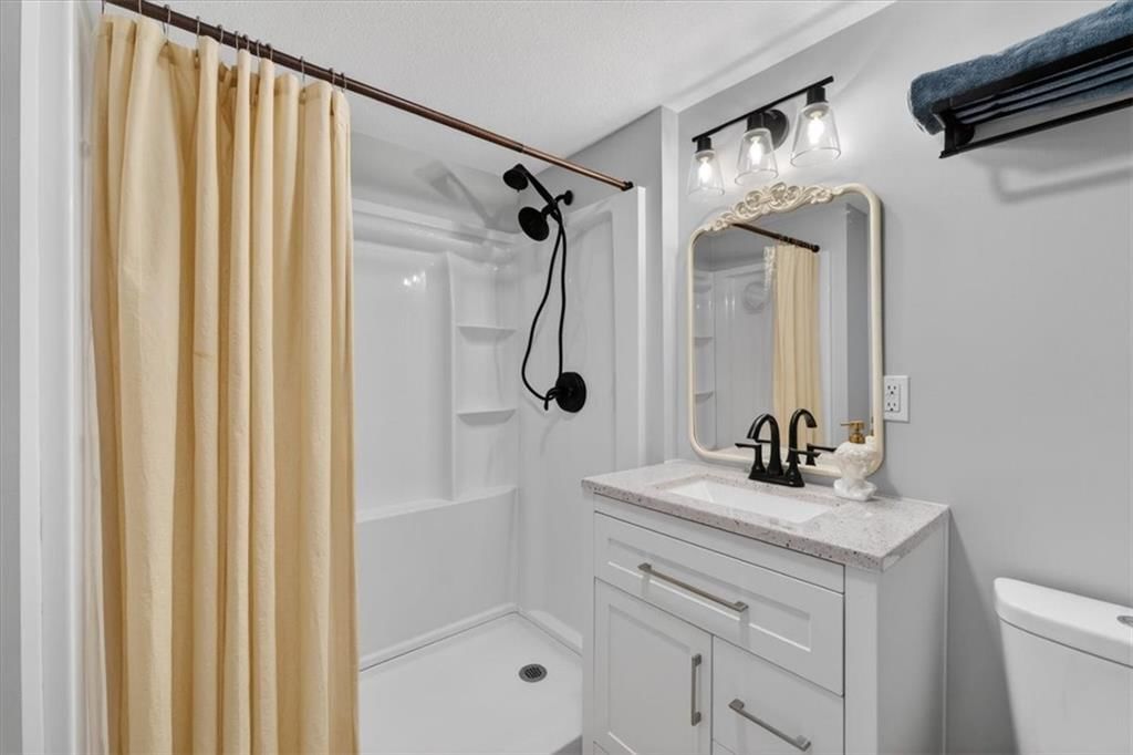7810 NW Bluegrass Drive — photo 35