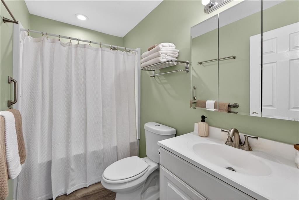 2800 Russell Road — photo 14