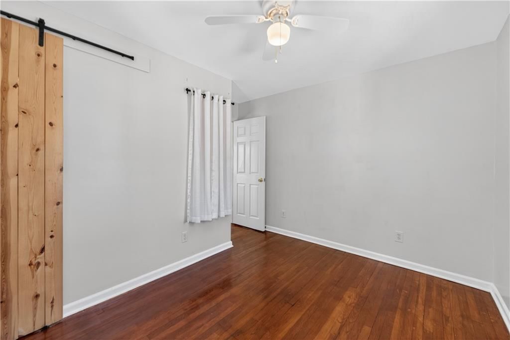 2800 Russell Road — photo 16