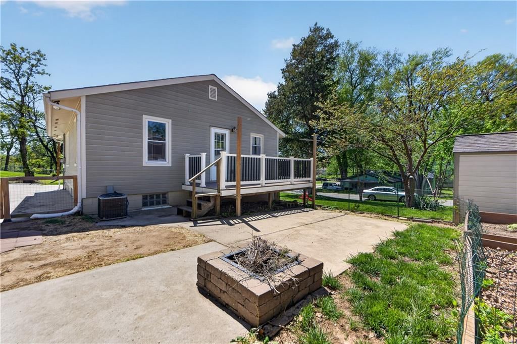 2800 Russell Road — photo 24