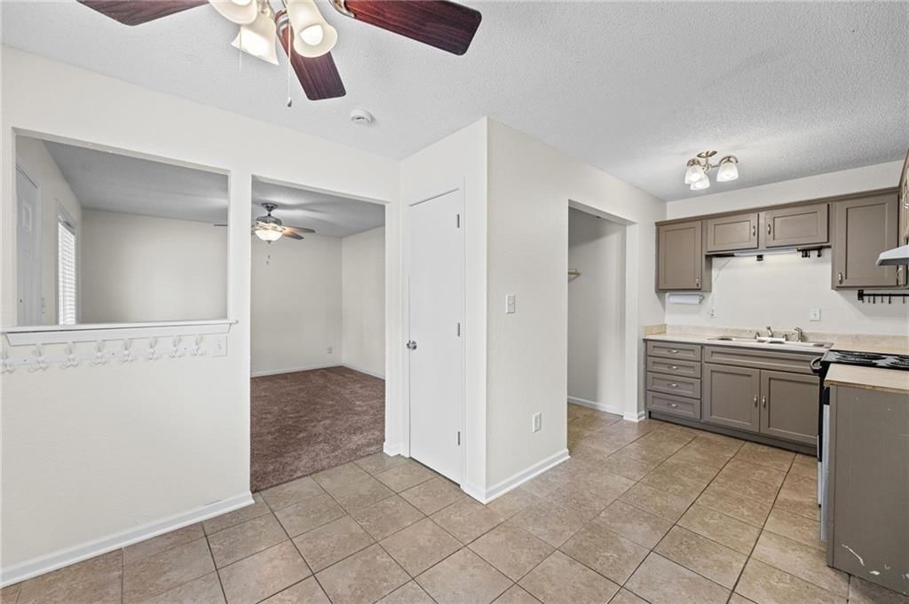 810 N Iowa Street — photo 10