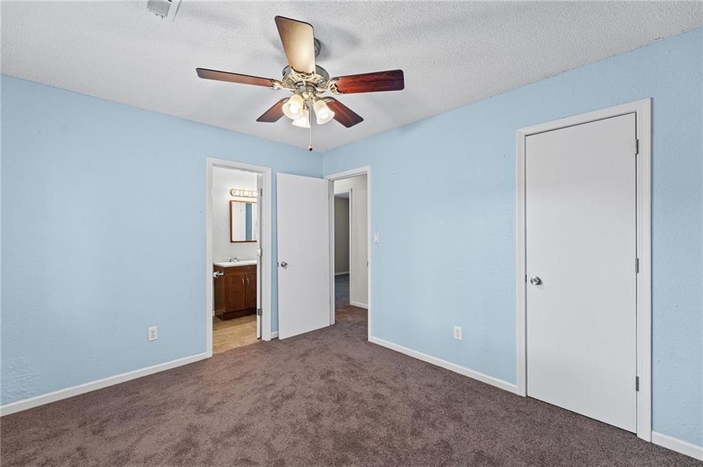 810 N Iowa Street — photo 16