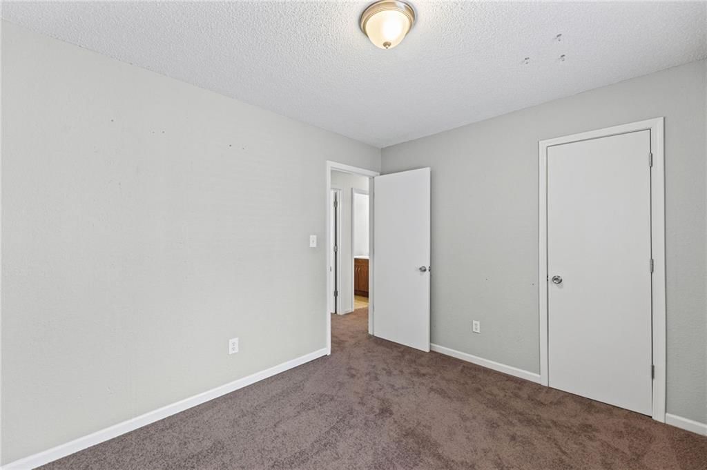 810 N Iowa Street — photo 20