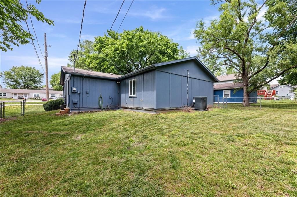 810 N Iowa Street — photo 24