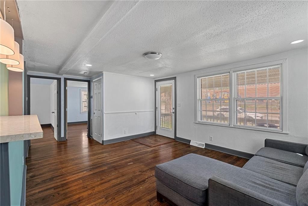 810 S Woodland Avenue — photo 4