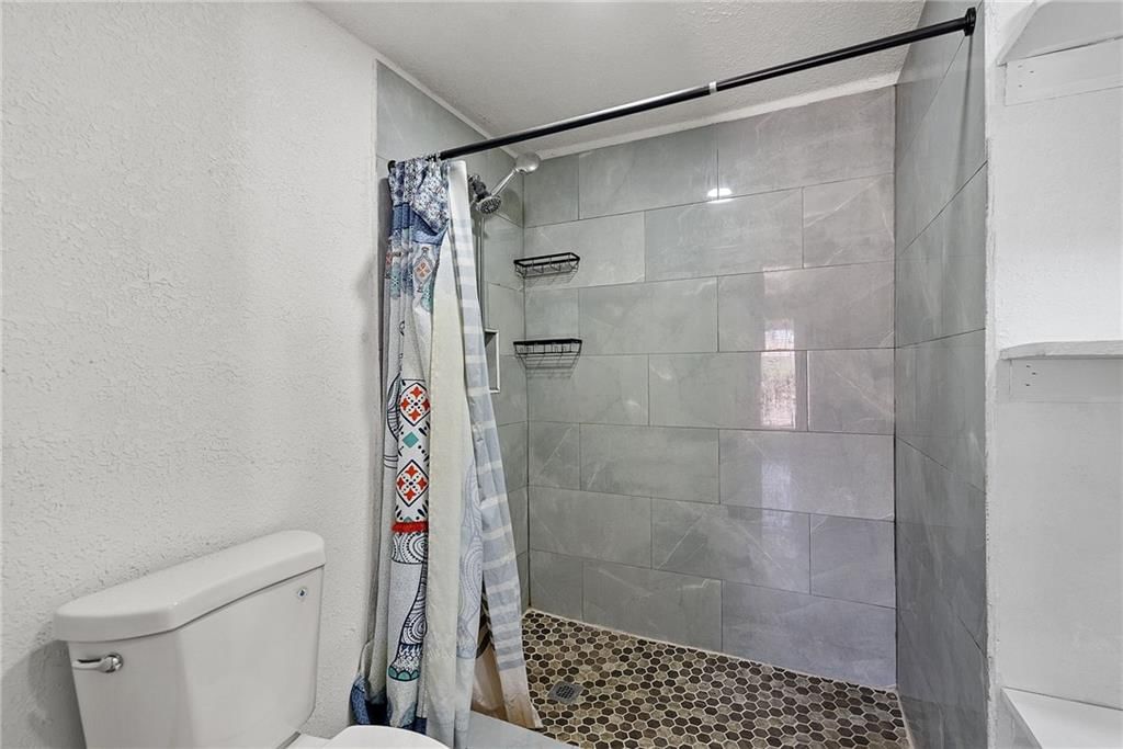 810 S Woodland Avenue — photo 19