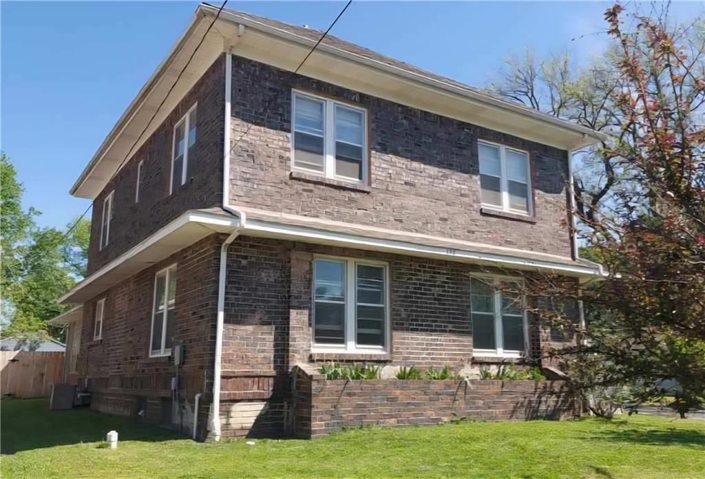 602 W Jefferson N/A — photo 2