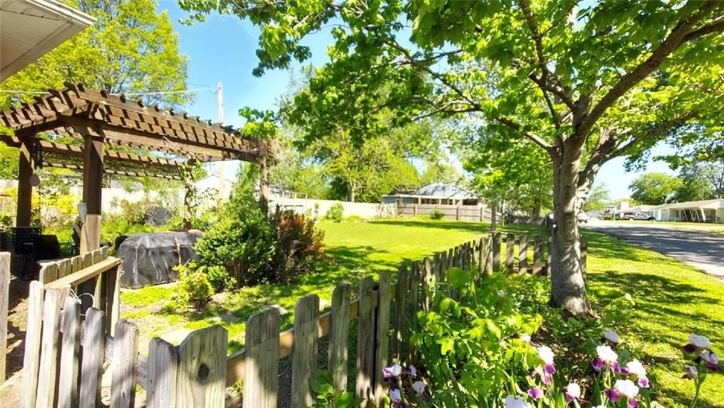 602 W Jefferson N/A — photo 21