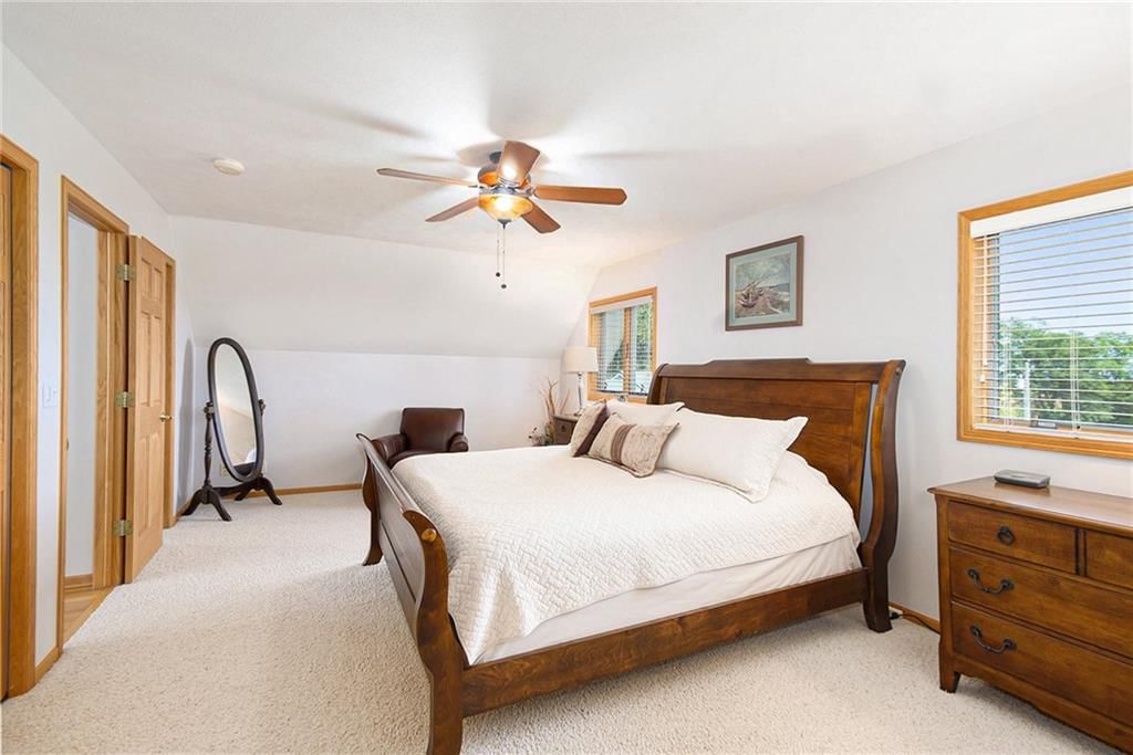 512 Lake Shore Drive — photo 30