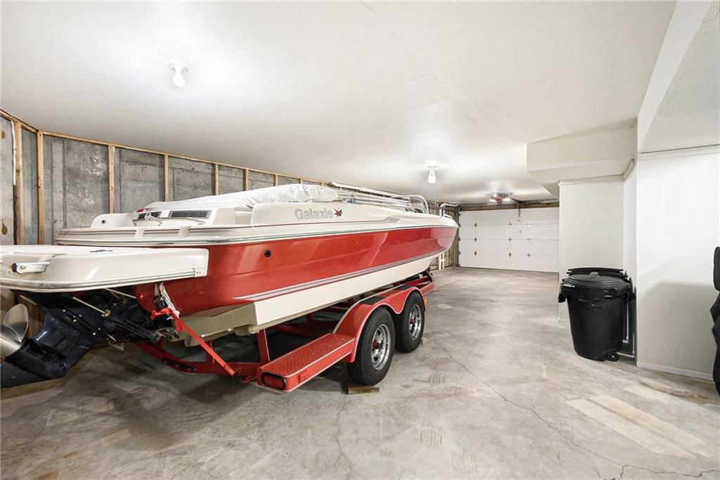 512 Lake Shore Drive — photo 37