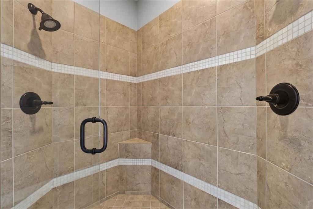 4404 NE Georgian Drive — photo 27