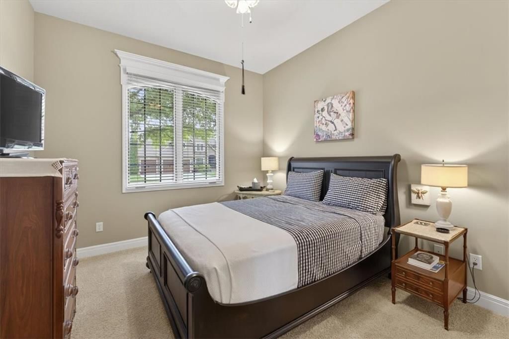 4404 NE Georgian Drive — photo 31