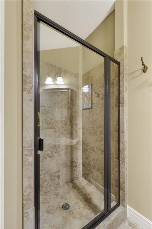 4404 NE Georgian Drive — photo 33