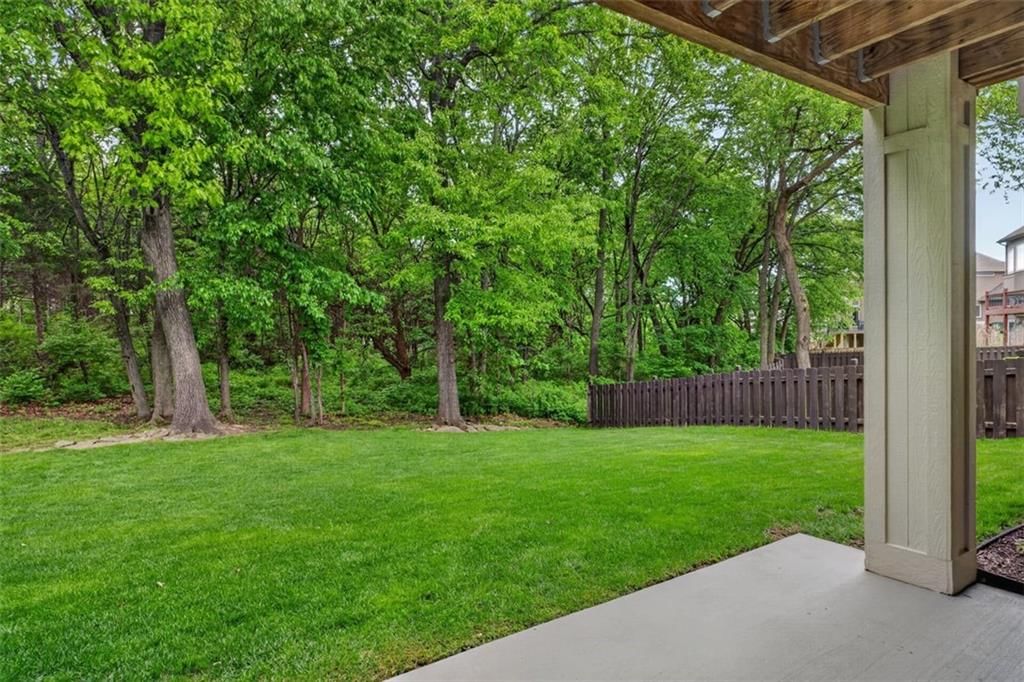 4404 NE Georgian Drive — photo 45