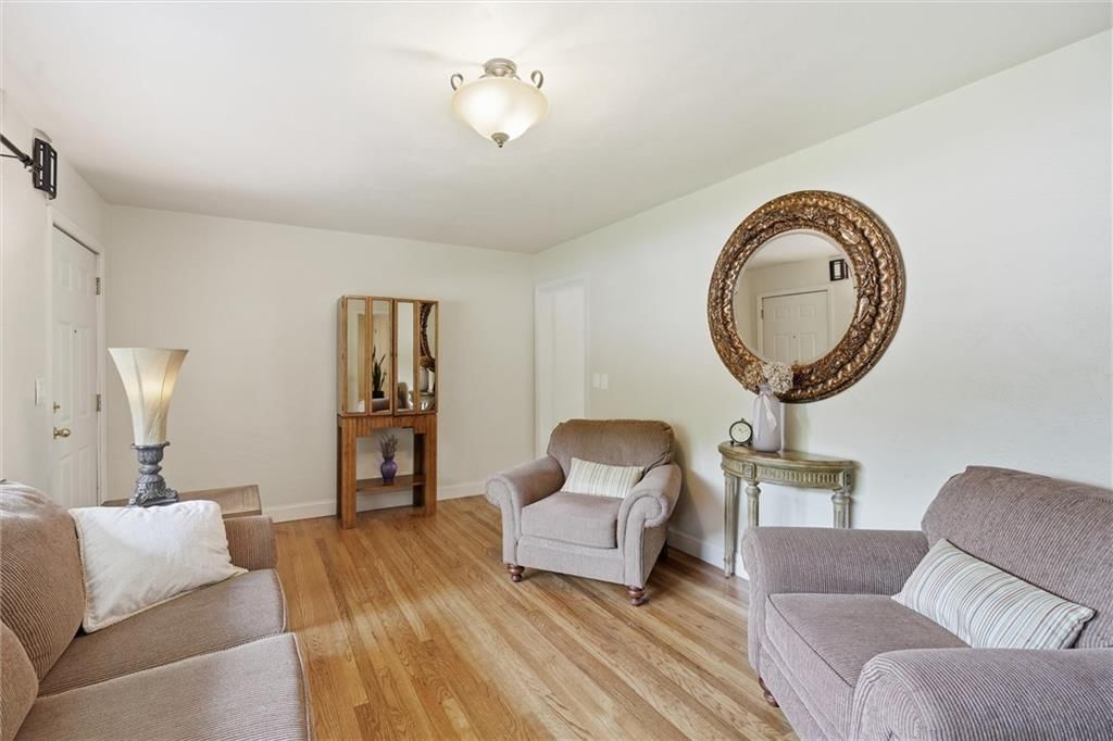 5711 N Amoret Avenue — photo 7