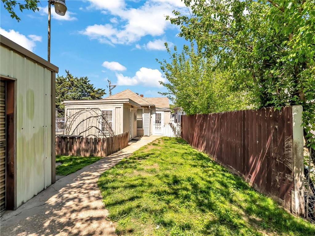 537 Orville Avenue — photo 17