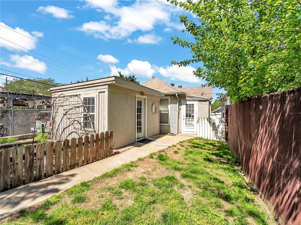 537 Orville Avenue — photo 19