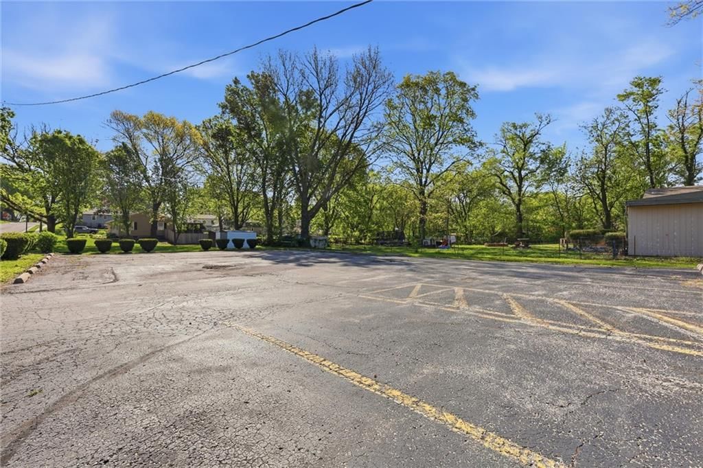9529 Pflumm Road — photo 30
