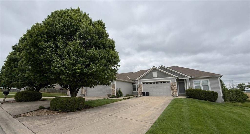 1206-1210 Willowbrook Drive, Cameron, MO