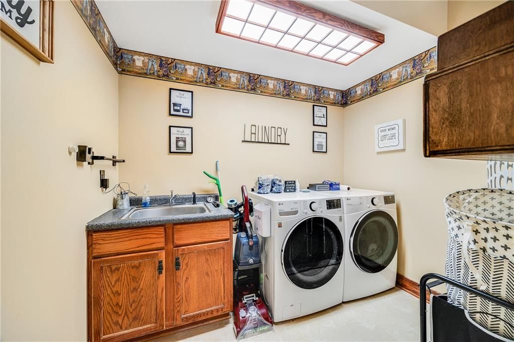 2323 S Crenshaw Road — photo 14