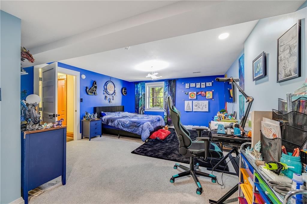 2323 S Crenshaw Road — photo 37