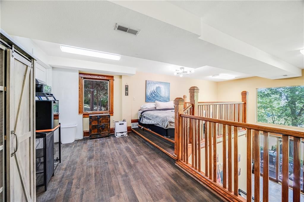 2323 S Crenshaw Road — photo 39
