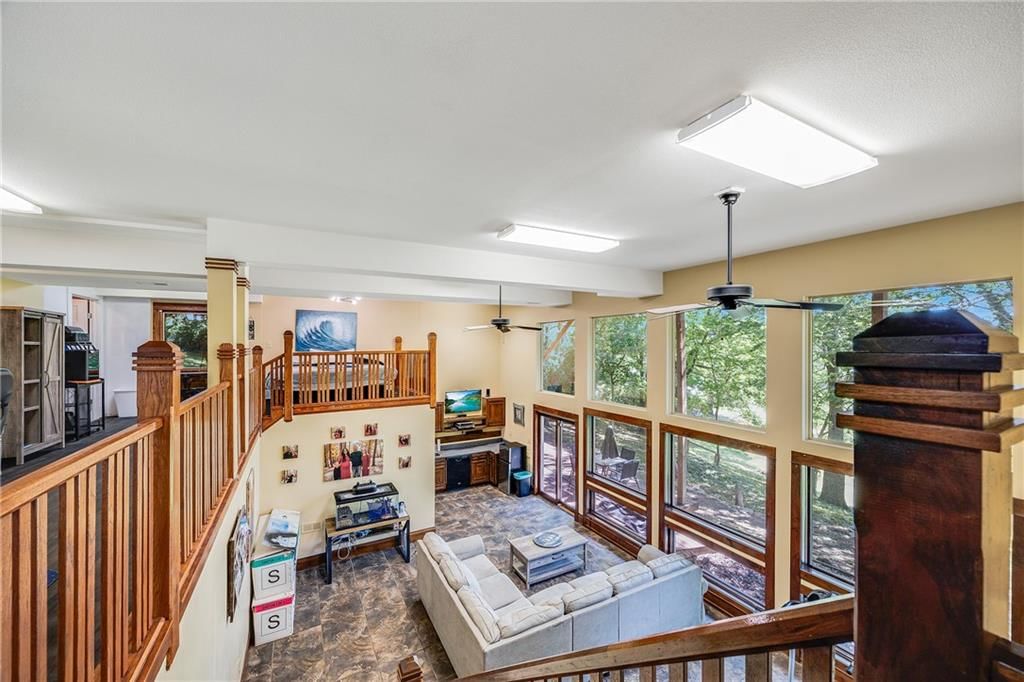 2323 S Crenshaw Road — photo 41