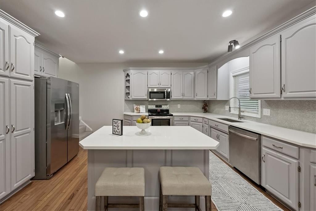 4532 SW Gull Point Drive — photo 11